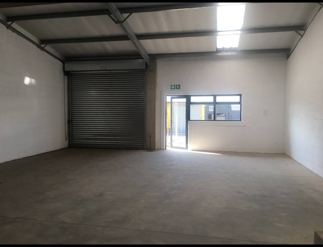 180M² WAREHOUSE TO LET IN CORNUBIA